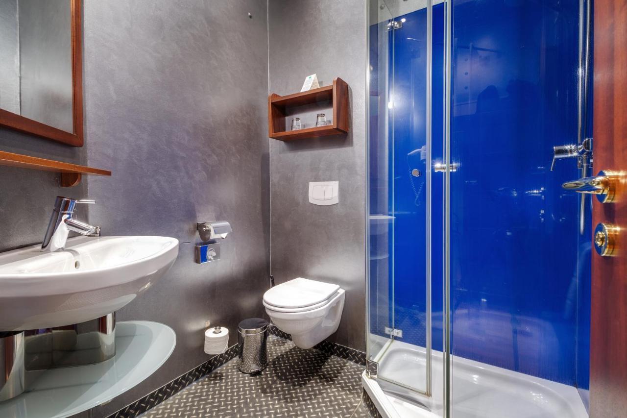 Hotel Doemitzer Hafen Bagian luar foto