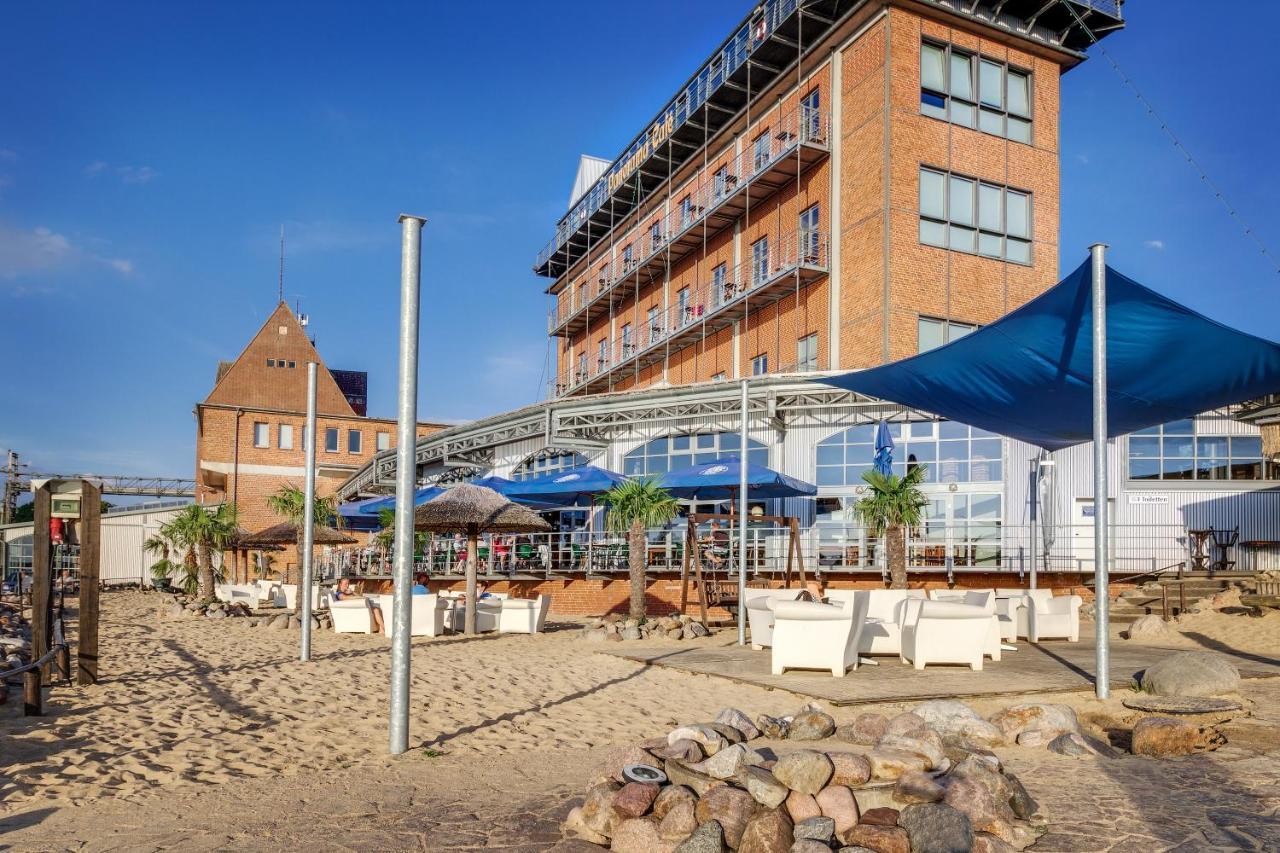 Hotel Doemitzer Hafen Bagian luar foto