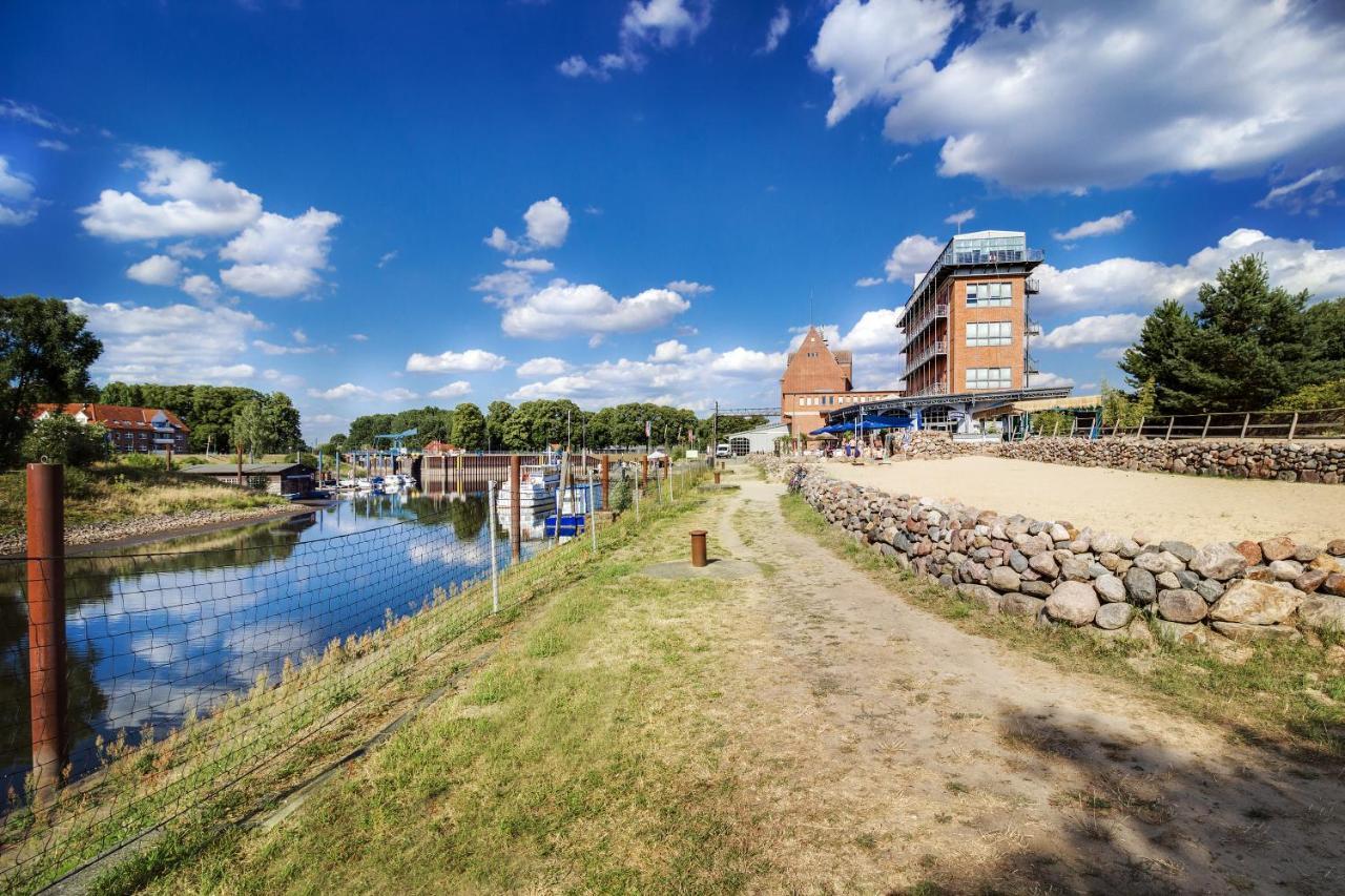 Hotel Doemitzer Hafen Bagian luar foto